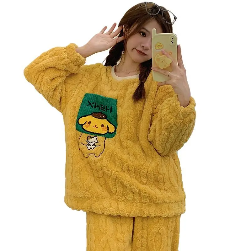 Kawaii Sanrio Purin Коралловая бархатная пижама для девочек Sanrio осень-зима новый стиль плюшевый утепленный фланелевый домашний костюм
Kawaii Sanrio Purin Коралловая бархатная пижама для девочек Sanrio осень-зима новый стиль плюшевый утепленный фланелевый домашний костюм
