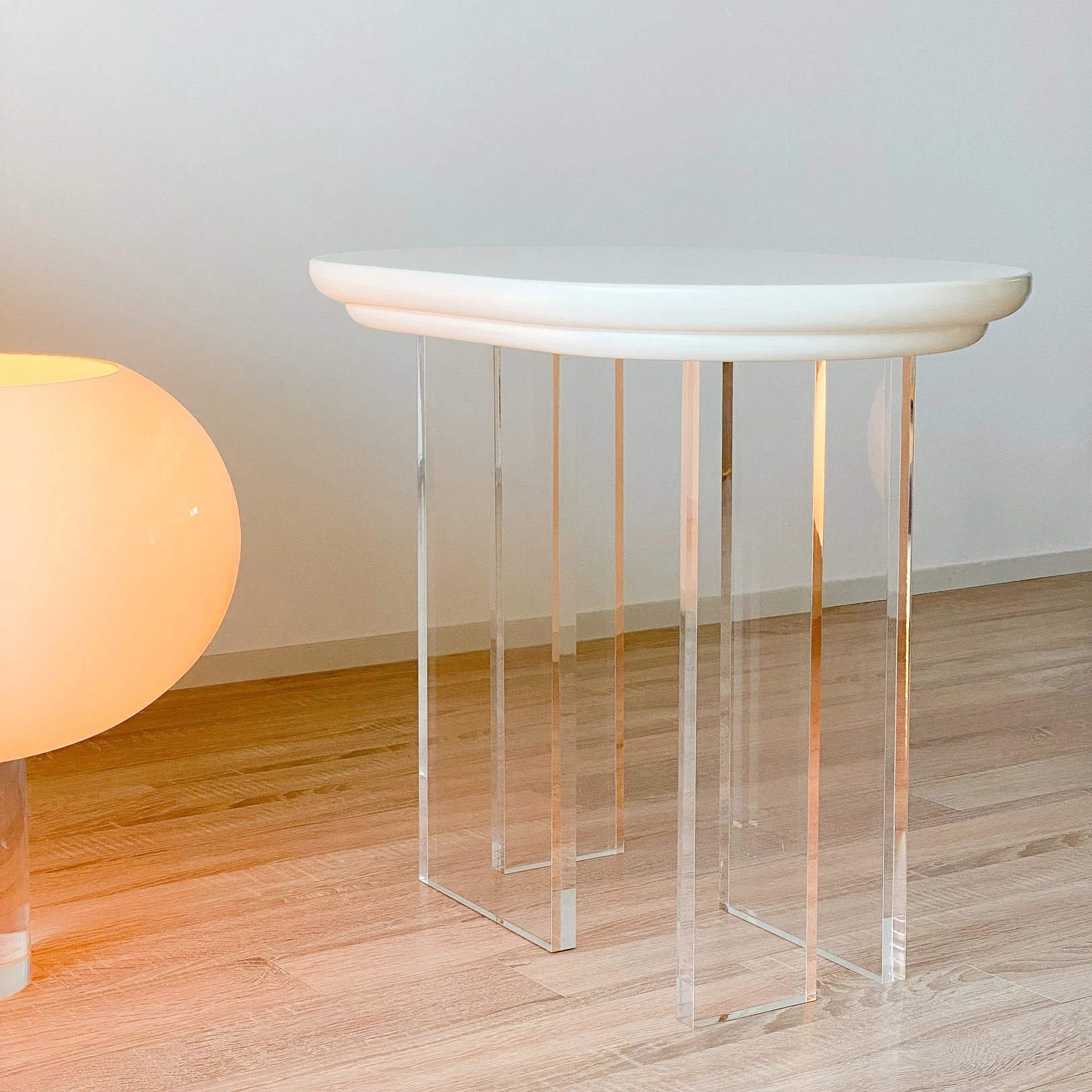 Acrylic White Side Table Geometric Modern Side Table Simple Fashion Living Room Coffee Table
Acrylic White Side Table Geometric Modern Side Table Simple Fashion Living Room Coffee Table