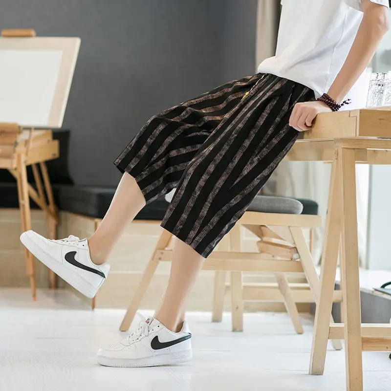 Мужские летние модные хлопковые льняные укороченные брюки, мужские свободные прямые шорты с карманами, мужские полосатые повседневные короткие брюки G271, 2024
Мужские летние модные хлопковые льняные укороченные брюки, мужские свободные прямые шорты с карманами, мужские полосатые повседневные короткие брюки G271, 2024