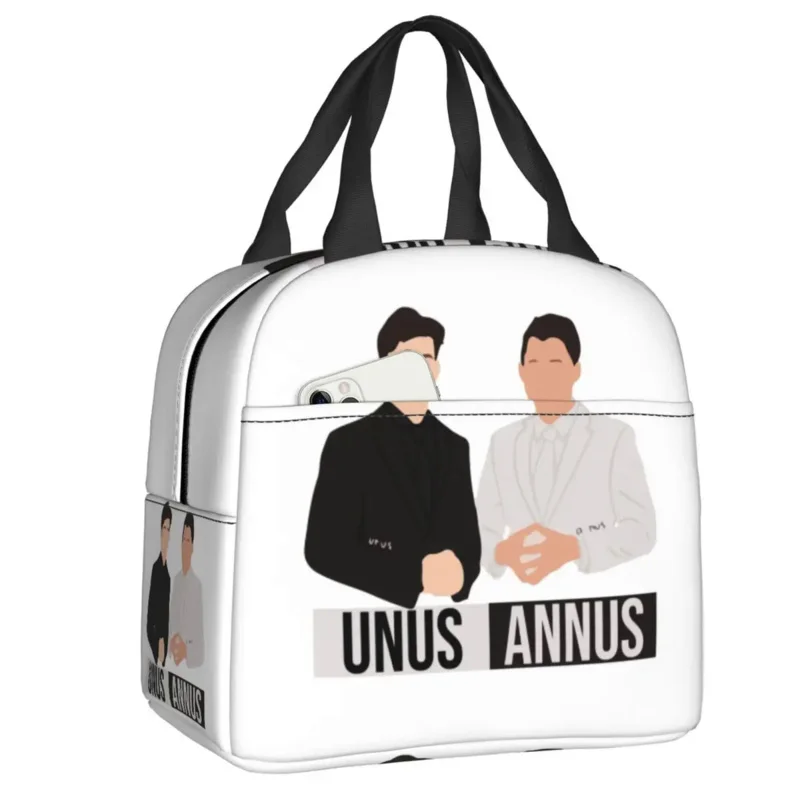 Unus Annus Ethan Markiplier Mark Insulated Bag Reusable Memento Mori Warm Cooler Thermal Lunch Box Picnic Tote Bags
Unus Annus Ethan Markiplier Mark Insulated Bag Reusable Memento Mori Warm Cooler Thermal Lunch Box Picnic Tote Bags