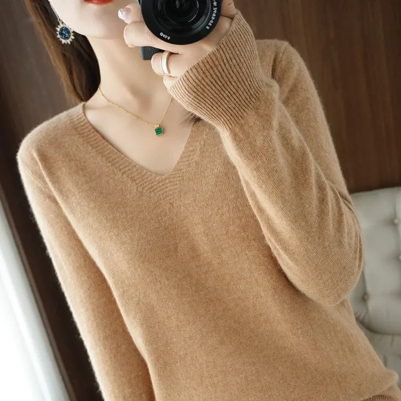 Women Sweater Autumn Winter V-neck Knitwear Long Sleeve Loose Pullovers Lady Solid Color Korean Jumper Knitted Tops
Women Sweater Autumn Winter V-neck Knitwear Long Sleeve Loose Pullovers Lady Solid Color Korean Jumper Knitted Tops