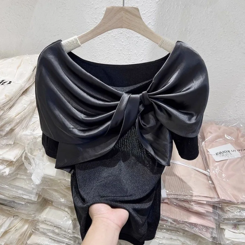 T-shirt women's 2024 summer new bow stitching sparkling short-sleeved temperament ladies chic design top. women t shirt
T-shirt women's 2024 summer new bow stitching sparkling short-sleeved temperament ladies chic design top. women t shirt