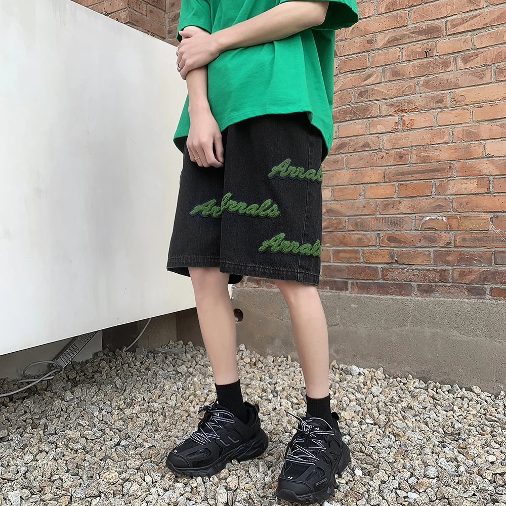 Шорты мужские джинсовые с Флокированной вышивкой, свободные прямые короткие джинсы в стиле хип-хоп, в Корейском стиле, лето
Шорты мужские джинсовые с Флокированной вышивкой, свободные прямые короткие джинсы в стиле хип-хоп, в Корейском стиле, лето