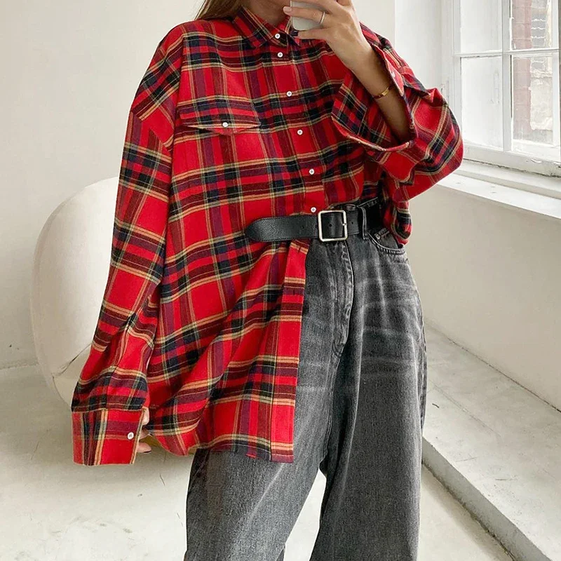 PASSIONNÉ Vintage Plaid Shirt for Women Lapel Long Sleeve Loose Single-breasted Hit-color Blouse Female 2023 Autumn Fashion New
PASSIONNÉ Vintage Plaid Shirt for Women Lapel Long Sleeve Loose Single-breasted Hit-color Blouse Female 2023 Autumn Fashion New