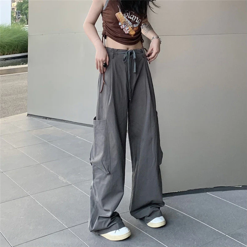 Women Streetwear Cargo Pants American Style Hip Hop Loose Wide Leg Pants High Waist Female Drawstring All Match Trousers
Women Streetwear Cargo Pants American Style Hip Hop Loose Wide Leg Pants High Waist Female Drawstring All Match Trousers