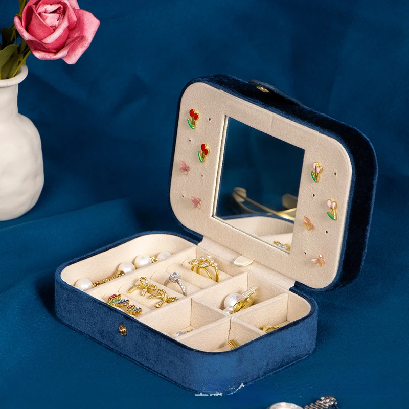Makeup Bag Plush Earrings Jewelry Box Makeup Case Earring Box Storage Makeup Bags Cosmetic Organizer Purse
Makeup Bag Plush Earrings Jewelry Box Makeup Case Earring Box Storage Makeup Bags Cosmetic Organizer Purse