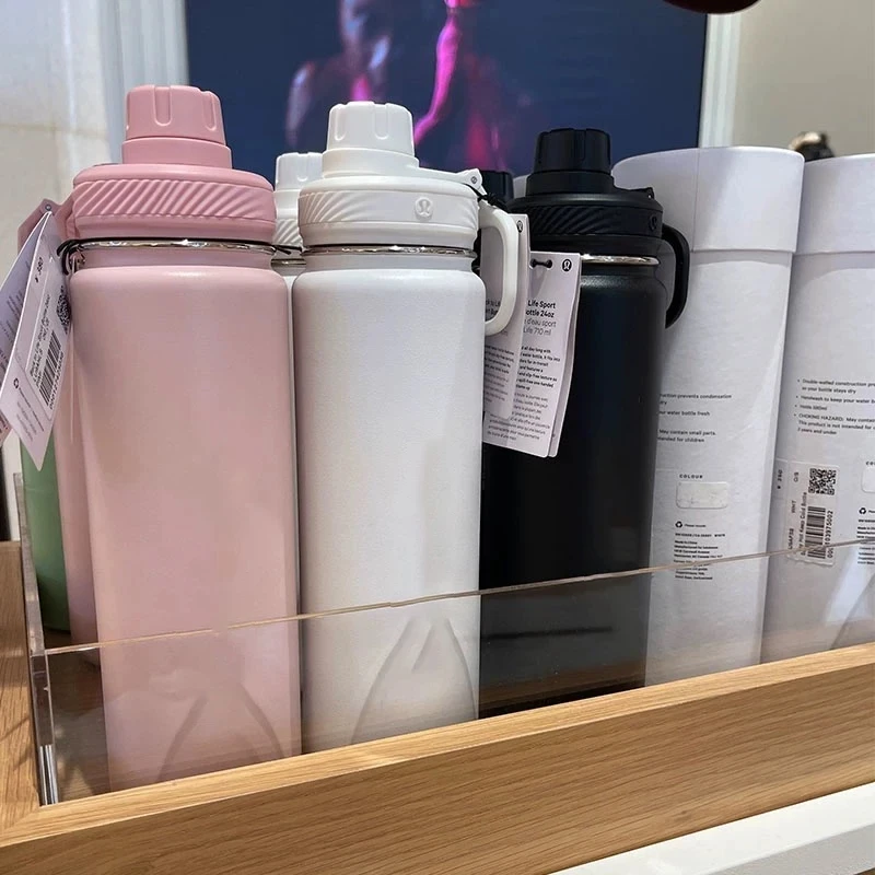 24oz Lulu Water Bottle thermos Sport Gym Vacuum Mug Portable Leakproof Outdoor Cup Insulated Stainless Steel Spout Lid For Girls 
24oz Lulu Water Bottle thermos Sport Gym Vacuum Mug Portable Leakproof Outdoor Cup Insulated Stainless Steel Spout Lid For Girls