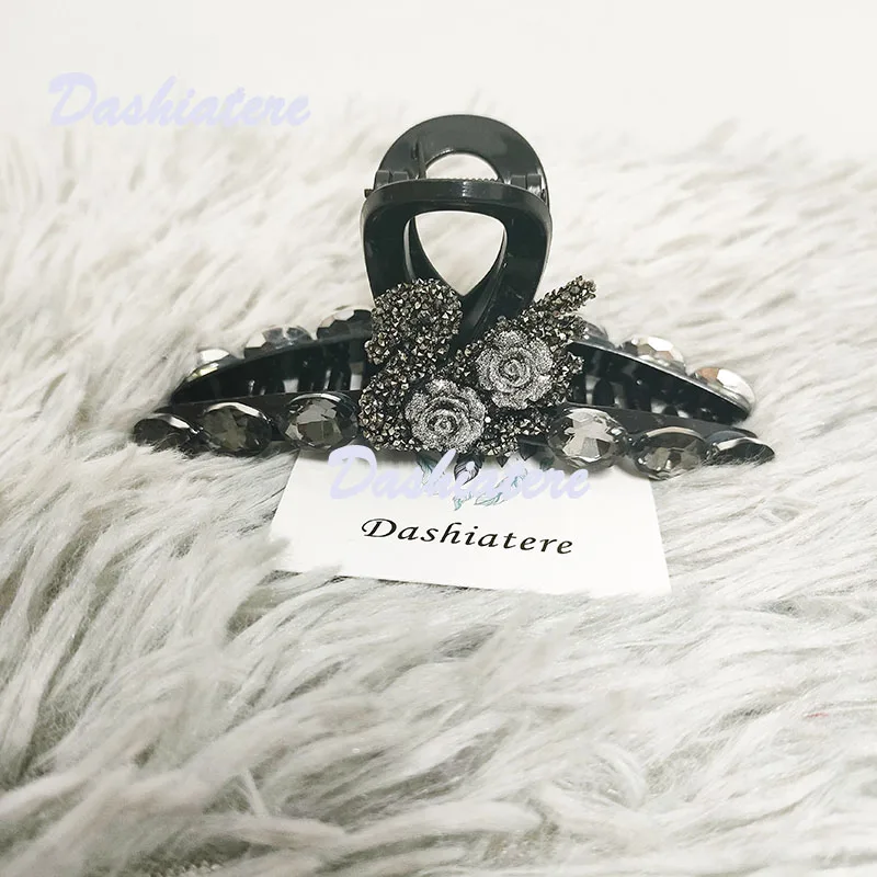 Dashiatere Elegant Silver Camellia Flower Swan Crab Hair Clip Glass Diamond Crystal Shark Clip Large Grey Black Accessories Lady
Dashiatere Elegant Silver Camellia Flower Swan Crab Hair Clip Glass Diamond Crystal Shark Clip Large Grey Black Accessories Lady