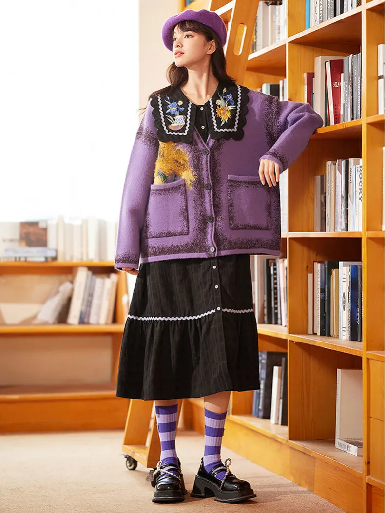 Van Gogh Art Zi Kui Adventure 2023 Winter New Sunflower Pattern Sweater Cardigan Women's Arctic Wool Warm Loose Jacket
Van Gogh Art Zi Kui Adventure 2023 Winter New Sunflower Pattern Sweater Cardigan Women's Arctic Wool Warm Loose Jacket