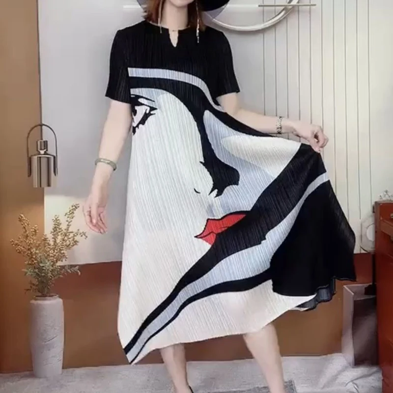 Women's Dress 2023 Autumn New High end Fashion Print Pleated Mid length Dress black LOOSE
Women's Dress 2023 Autumn New High end Fashion Print Pleated Mid length Dress black LOOSE