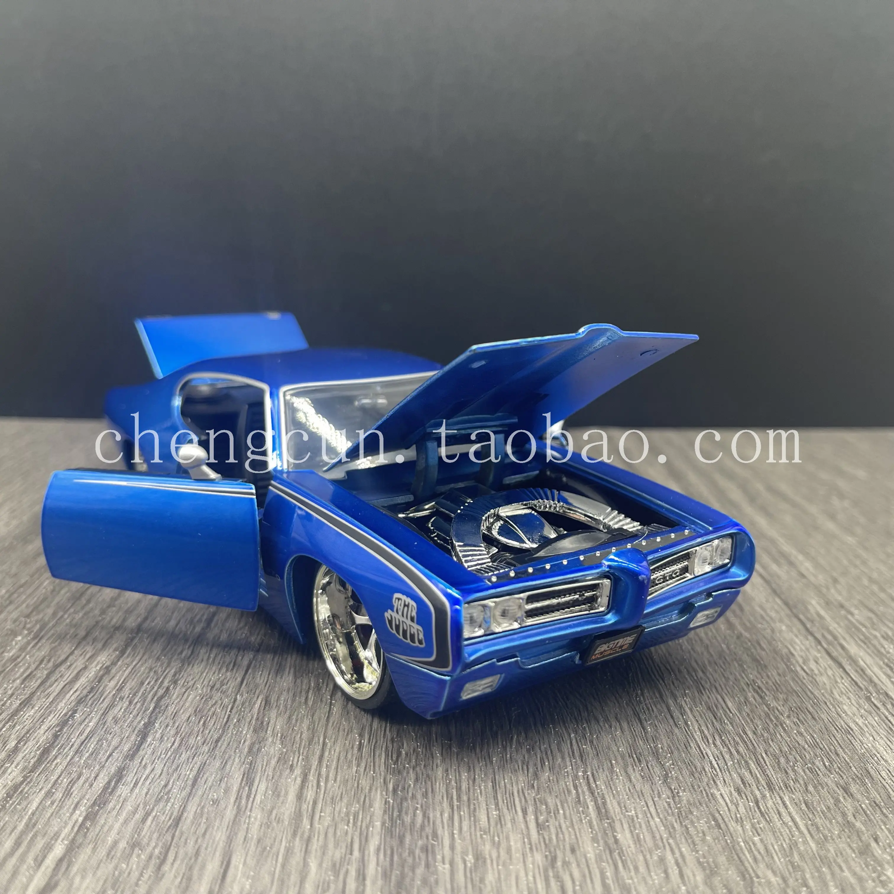 1:24 Pontiac Firebird Pontiac GTO Judge Alloy Car Diecasts & Toy Vehicles Car Model Miniature Scale Model Car Toy For Children
1:24 Pontiac Firebird Pontiac GTO Judge Alloy Car Diecasts & Toy Vehicles Car Model Miniature Scale Model Car Toy For Children