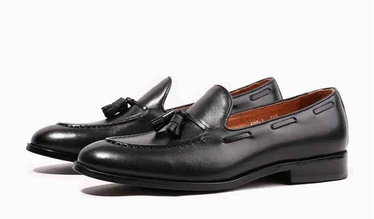 Fashion Loafers Genuine leather Retro England Style Casual Shoes Classics Men's Shoes Slip on Tassel elastic Men Shoes
Fashion Loafers Genuine leather Retro England Style Casual Shoes Classics Men's Shoes Slip on Tassel elastic Men Shoes
