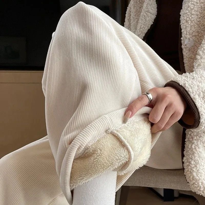 Winter Warm Thicken Lambwool Fluff Wide Leg Pants Women Korean Fashion Casual Snow Wear Pantalone Baggy Plush Fleece Spodnie New
Winter Warm Thicken Lambwool Fluff Wide Leg Pants Women Korean Fashion Casual Snow Wear Pantalone Baggy Plush Fleece Spodnie New