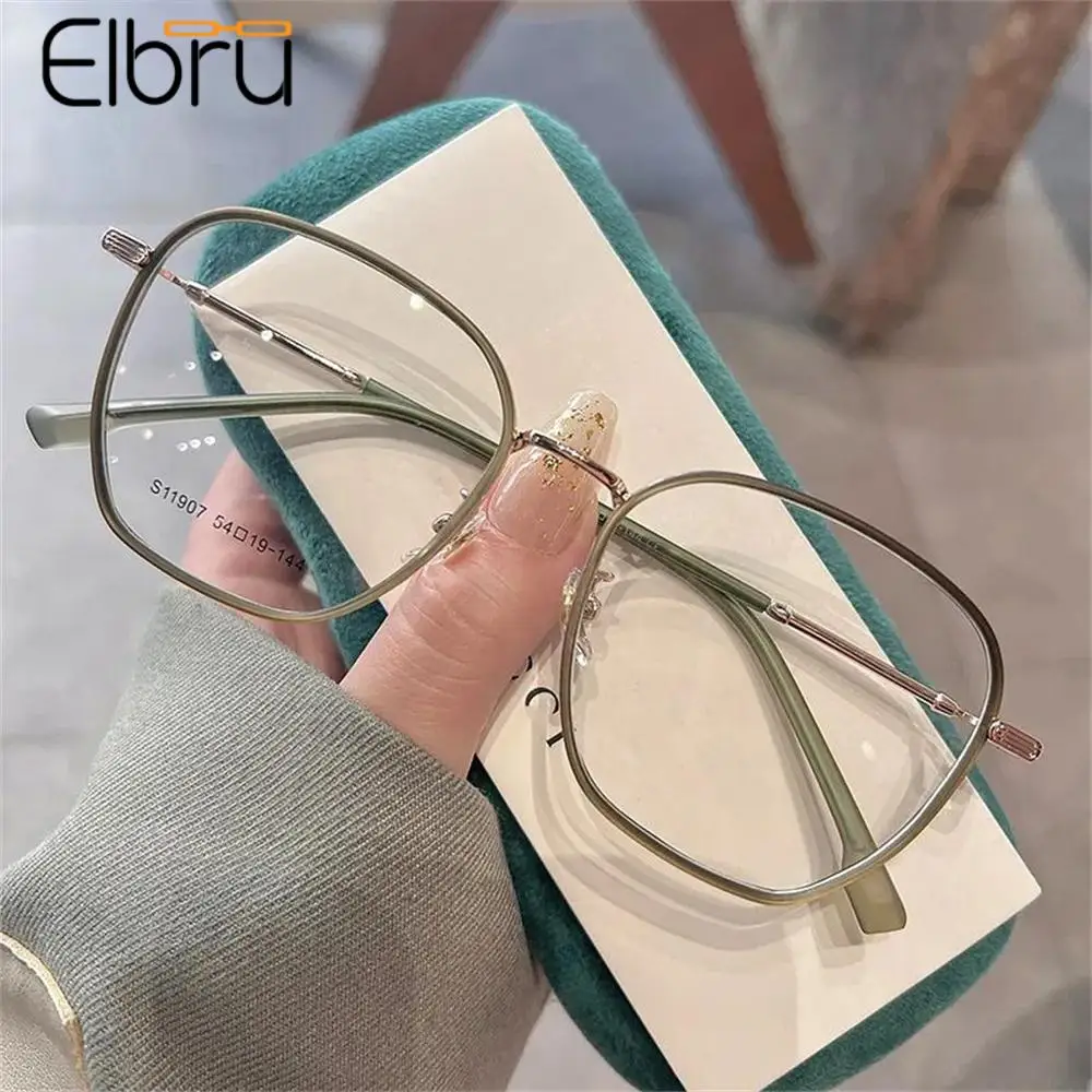 Elbru 0-50-100-150-200 до-600 анти-синие светильник очки для близорукости женские и мужские модные металлические очки для близорукости унисекс очки для близорукости
Elbru 0-50-100-150-200 до-600 анти-синие светильник очки для близорукости женские и мужские модные металлические очки для близорукости унисекс очки для близорукости
