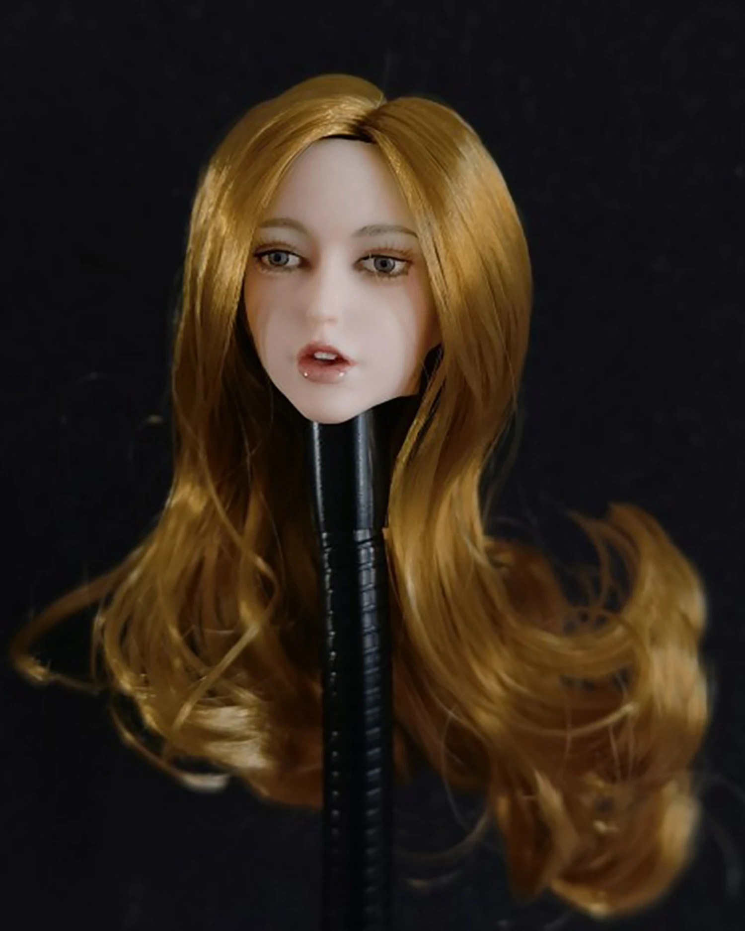 Масштаб 1/6, модель Sasha Pivovarova, фигурка головы девушки, подходит для 12 дюймов бледной кожи JIAOU TBLeague, экшн-фигурка
Масштаб 1/6, модель Sasha Pivovarova, фигурка головы девушки, подходит для 12 дюймов бледной кожи JIAOU TBLeague, экшн-фигурка