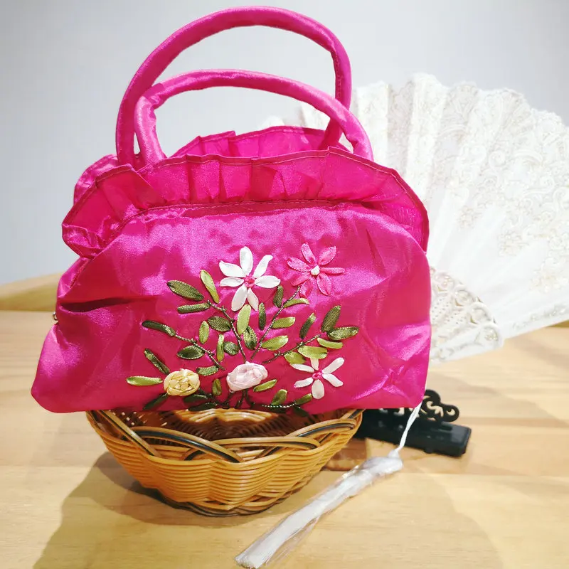 New Chinese Style Rose Red Glossy Cloth Bag With Handle Oriental Traditional Handmade Ribbon Embroidery Makeup Bags OOTD Style
New Chinese Style Rose Red Glossy Cloth Bag With Handle Oriental Traditional Handmade Ribbon Embroidery Makeup Bags OOTD Style