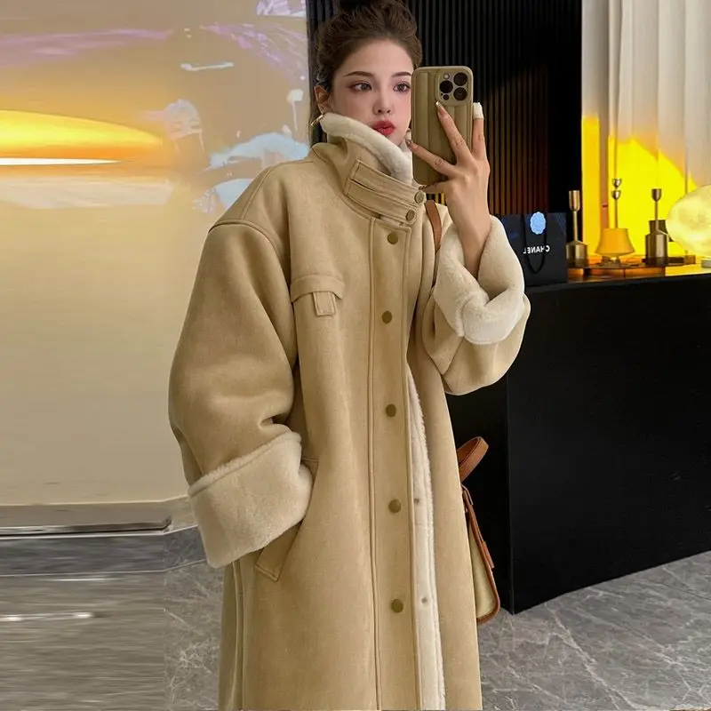 Thickened and Loose Suede Fur Coat Winter New Style Women's Long Lamb Wool Coat Jacket Patchwork Aesthetic Korean Style
Thickened and Loose Suede Fur Coat Winter New Style Women's Long Lamb Wool Coat Jacket Patchwork Aesthetic Korean Style