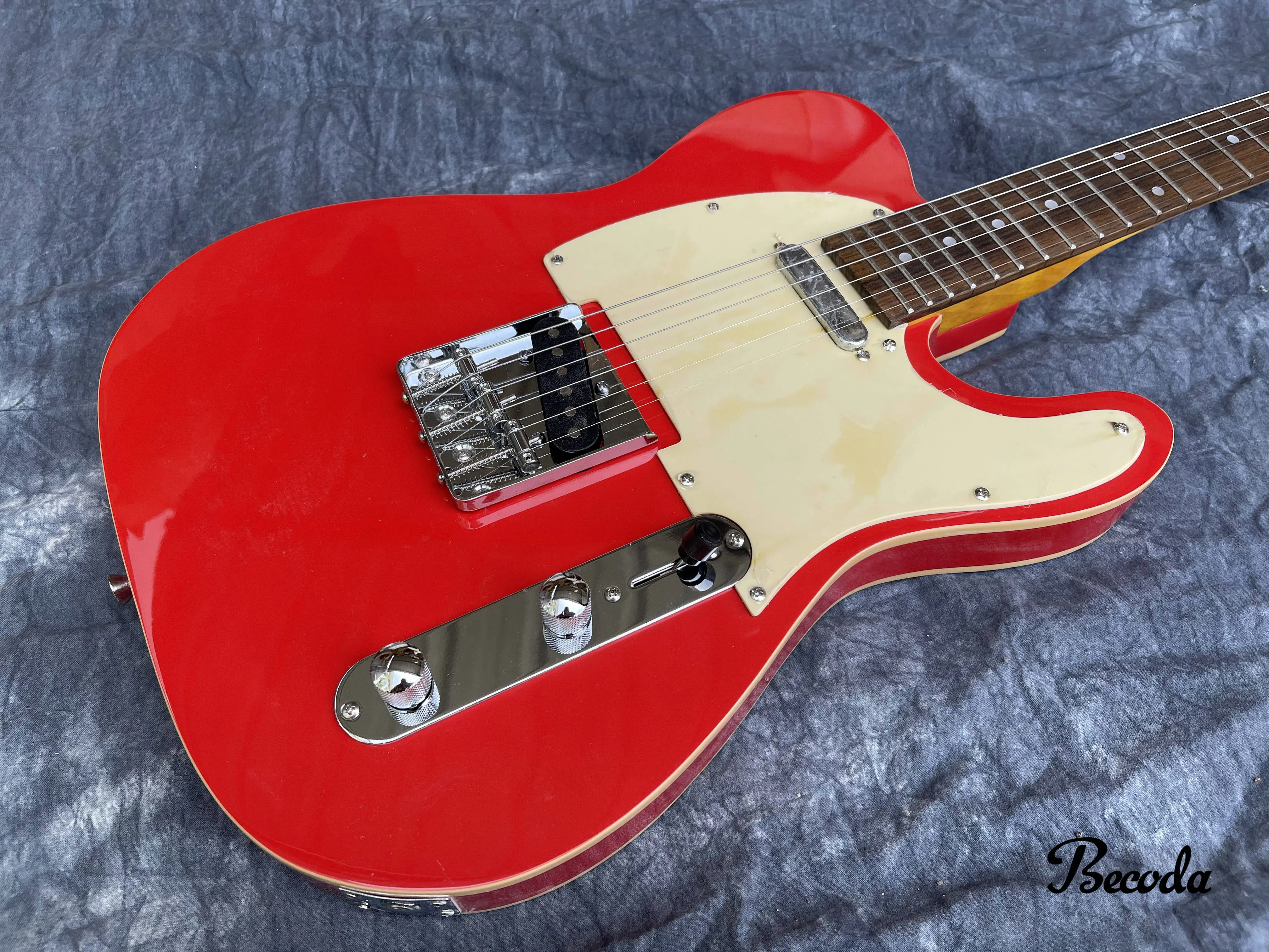 China Top quality Becoda OEM shop Electric Guitar T1L2 The color can be customized Alder body
China Top quality Becoda OEM shop Electric Guitar T1L2 The color can be customized Alder body
