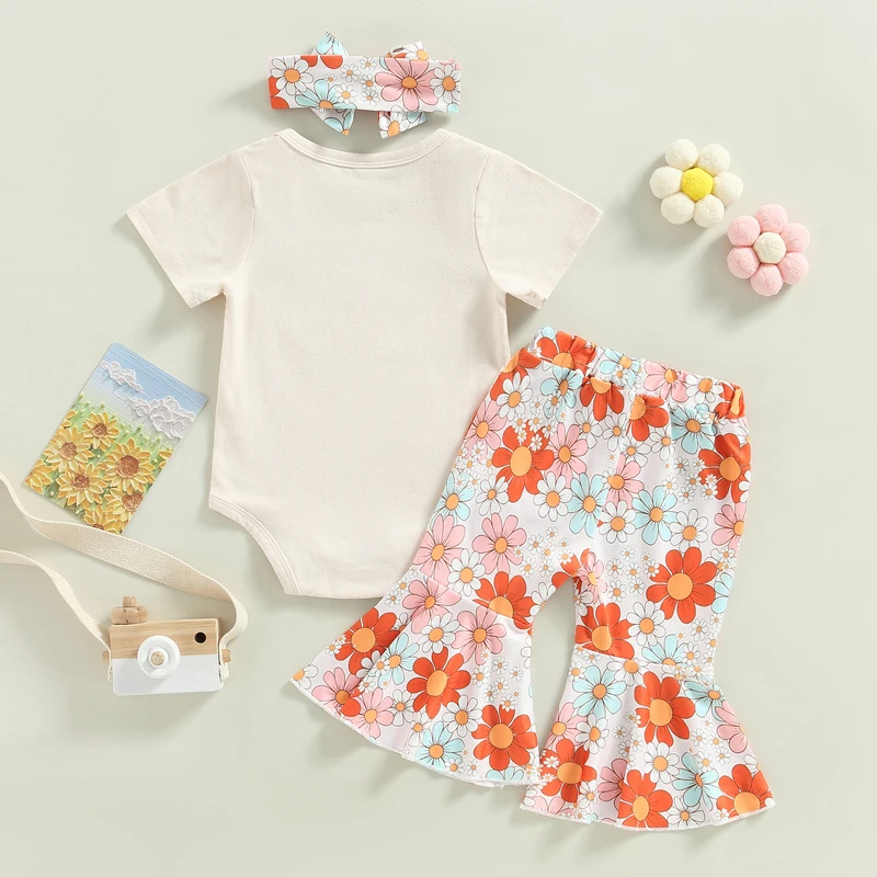 

Комплект одежды для маленьких девочек на весну, комбинезон с коротким рукавом и буквенным принтом, расклешенные брюки с повязкой на голову