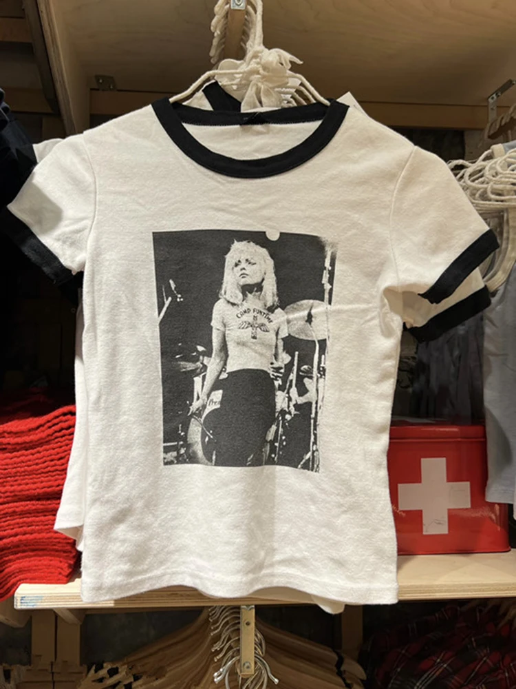 Vintage Rock Girls Print Cotton Tees Women Summer Contrast Patchwork Short Sleeve Slim T Shirt Ladies Classic Graphic Y2k Tops
Vintage Rock Girls Print Cotton Tees Women Summer Contrast Patchwork Short Sleeve Slim T Shirt Ladies Classic Graphic Y2k Tops