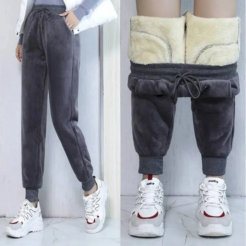Hdspq Autumn Winter Warm Thicken Plush Pants for Women Solid Color High Waist Corduroy Pants Woman Casual Loose Harem Trousers
Hdspq Autumn Winter Warm Thicken Plush Pants for Women Solid Color High Waist Corduroy Pants Woman Casual Loose Harem Trousers