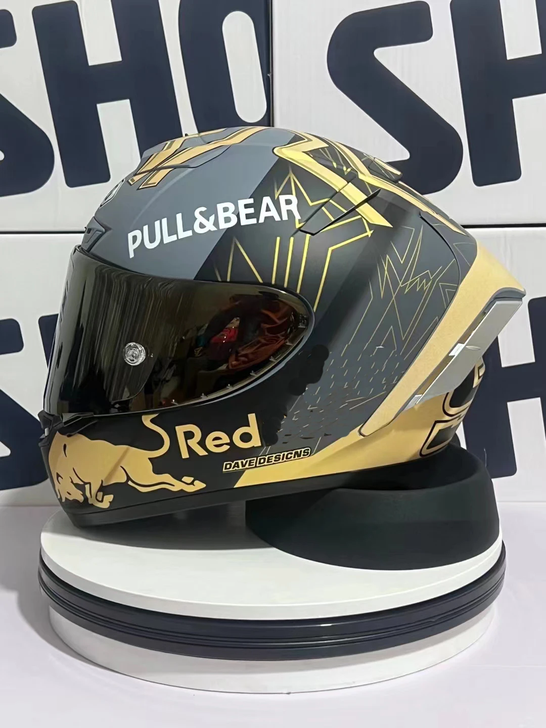 X14 Gold Grey Helmet Motocross Racing Full Face Motorcycle Helmet Motorbike Men and Women Riding Helmet Casco De Motocicleta
X14 Gold Grey Helmet Motocross Racing Full Face Motorcycle Helmet Motorbike Men and Women Riding Helmet Casco De Motocicleta