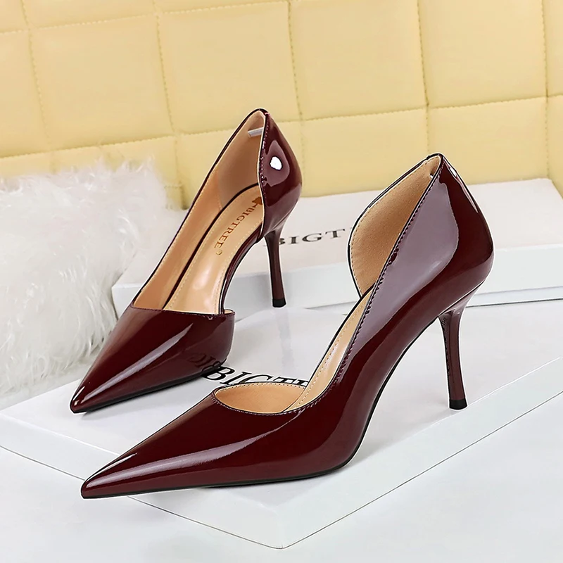 

2024 Fashion High Heels 34-43 Plus Size Women Shoes 8CM Thin Stiletto Banquet Wedding Shoes Sexy Pointed Toe Ladies Party Shoes
