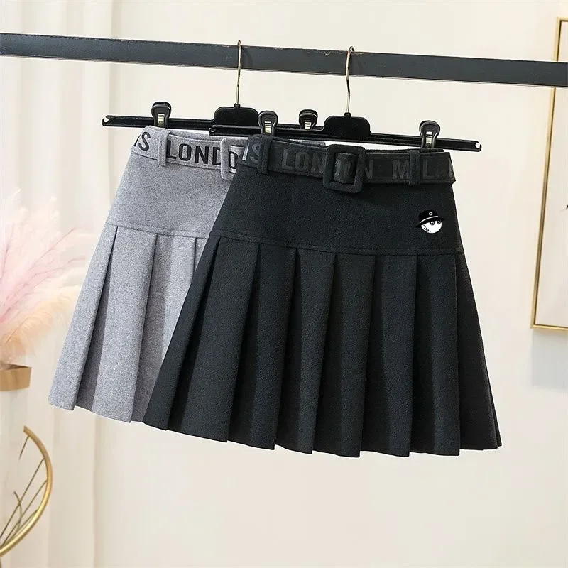 Luxury Brand Golf Skirt Women's Winter Golf Wear 2023 Golf Women's Clothing Woolen Golf Belt Tennis Mini Skirt Pants
Luxury Brand Golf Skirt Women's Winter Golf Wear 2023 Golf Women's Clothing Woolen Golf Belt Tennis Mini Skirt Pants