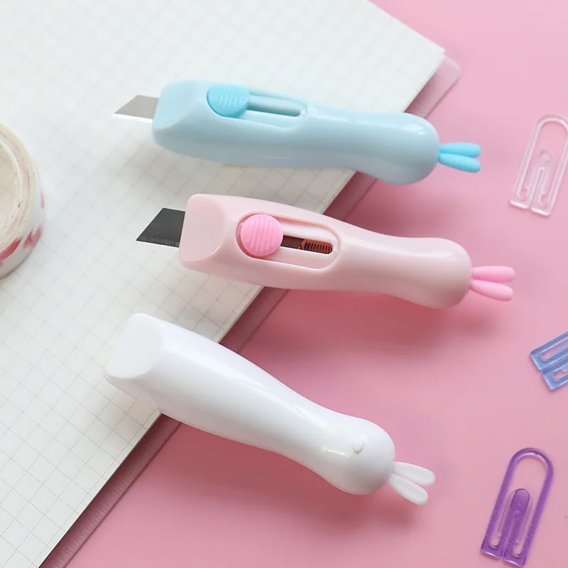 Mini Rabbit Art Knife Pink Portable Student Utility Knife Stationery School Tools Office Paper Cutter
Mini Rabbit Art Knife Pink Portable Student Utility Knife Stationery School Tools Office Paper Cutter