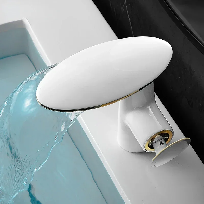 White Minimalist Waterfall Creative Copper Bathroom Art Hot and Cold Single Hole Inter-Platform Basin Faucet
White Minimalist Waterfall Creative Copper Bathroom Art Hot and Cold Single Hole Inter-Platform Basin Faucet