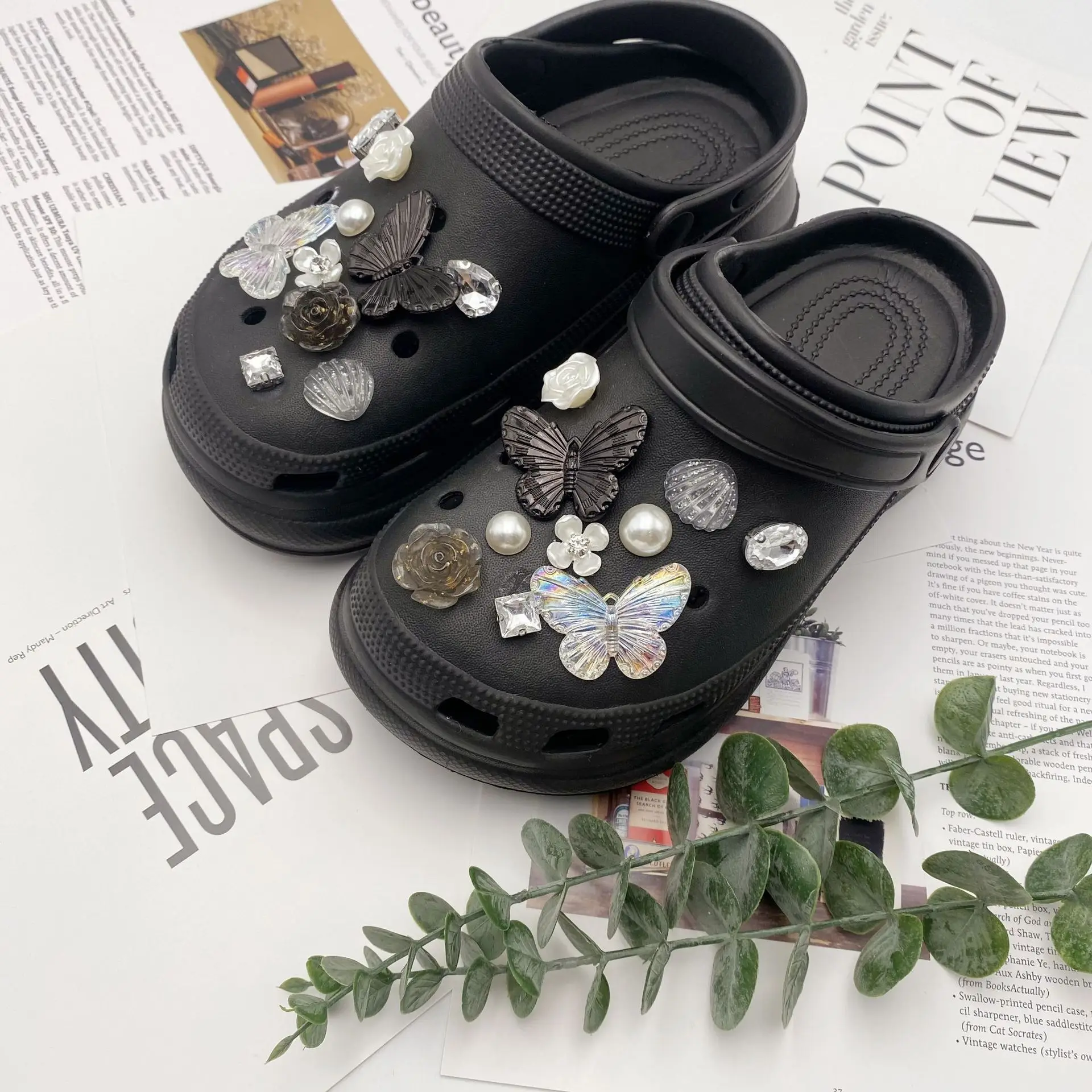 Shoe Charms for Crocs DIY Diamond Pearl Butterfly Decoration Buckle for Croc Shoe Charm Accessories Kids Party Girls Gift
Shoe Charms for Crocs DIY Diamond Pearl Butterfly Decoration Buckle for Croc Shoe Charm Accessories Kids Party Girls Gift
