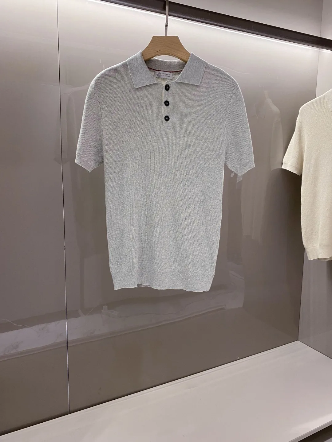 BILLIONAIRE SIJITONGDA Shirt silk men 2024 summer new short sleeve breathable thin embroidery quality big sizeM -2XL
BILLIONAIRE SIJITONGDA Shirt silk men 2024 summer new short sleeve breathable thin embroidery quality big sizeM -2XL