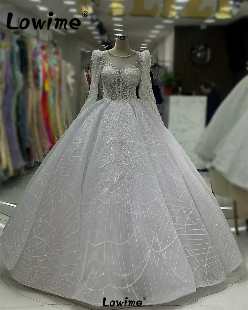 White Long Sleeves Crystal Beaded Muslim Wedding Dress 2024 Couture Pearls Bridal Gowns Arabic Bride Dresses Vestidos De Novia
White Long Sleeves Crystal Beaded Muslim Wedding Dress 2024 Couture Pearls Bridal Gowns Arabic Bride Dresses Vestidos De Novia