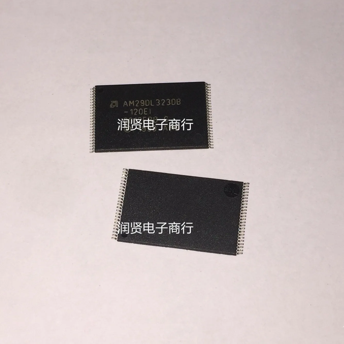 Новые оригинальные модели 2 шт.
Новые оригинальные модели 2 шт.