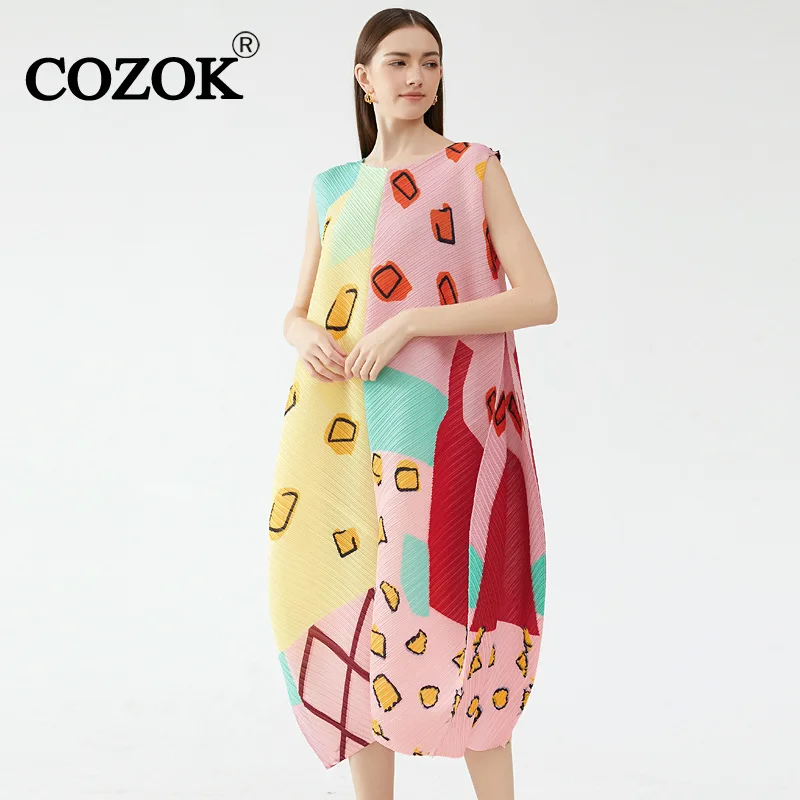 COZOK Fashion 2024 Summer New Elegant Style Women's Dress Pullover Sleeveless Round Neck Printed Pleated Dress Female WT723
COZOK Fashion 2024 Summer New Elegant Style Women's Dress Pullover Sleeveless Round Neck Printed Pleated Dress Female WT723