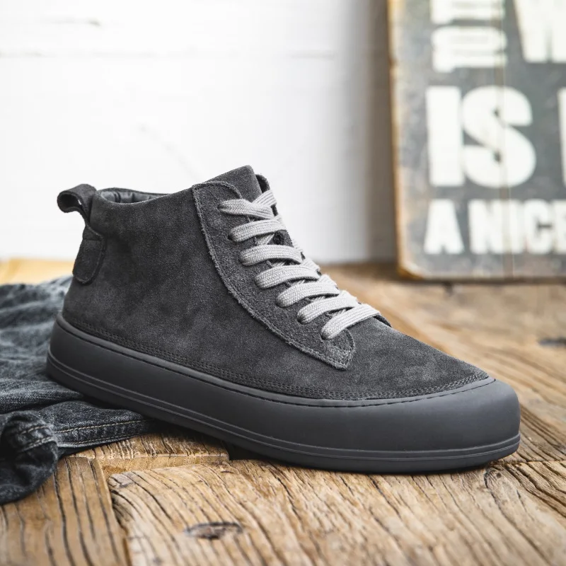 Men Leather shoes High-Top Skateboarding Shoes Men's Sneakers Male Fashion Non-Slip Shoes men Zapatillas Hombre Mens Footwear
Men Leather shoes High-Top Skateboarding Shoes Men's Sneakers Male Fashion Non-Slip Shoes men Zapatillas Hombre Mens Footwear