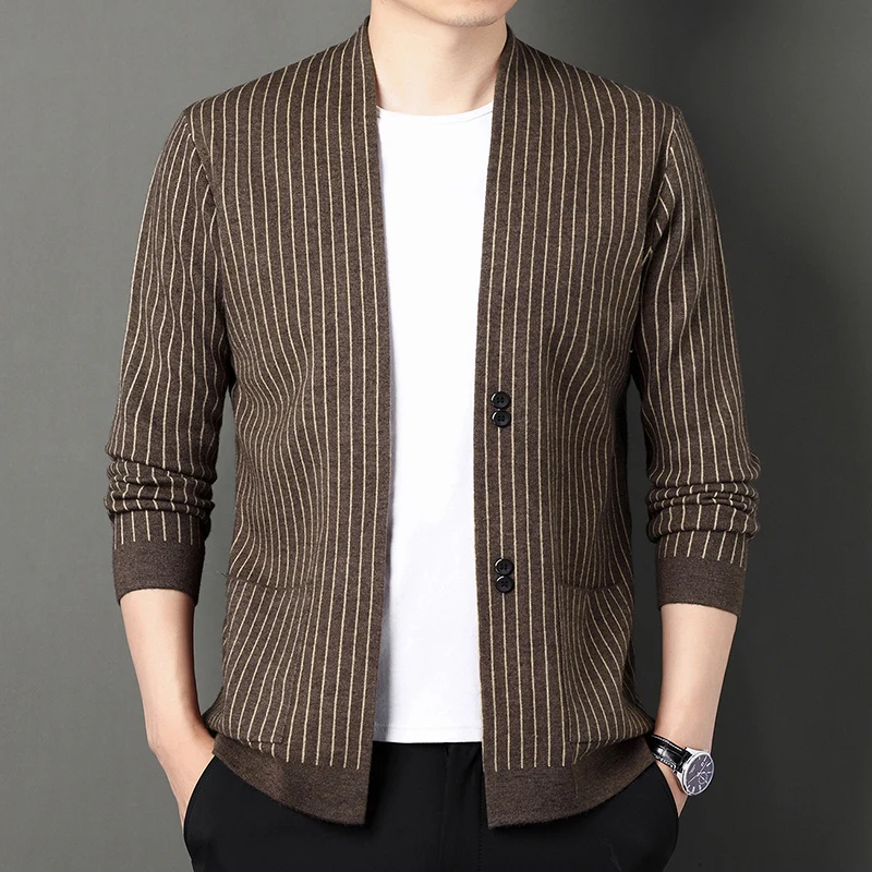 Men's Knitted Cardigan with Solid Striped Buttons Simple and Comfortable Casual Thickened and Warm 2023 Cardigan
Men's Knitted Cardigan with Solid Striped Buttons Simple and Comfortable Casual Thickened and Warm 2023 Cardigan