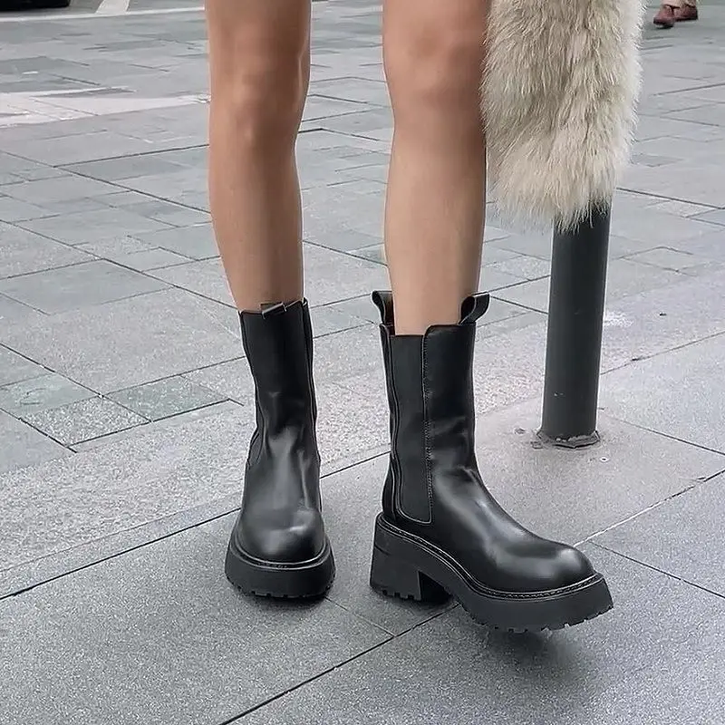 Round Toe Platform Ankle Boots Thick Hee Warm Winter Shoes Woman Cowhide Platforma Shoes Spring Autumn Chelsea Boots Size 41
Round Toe Platform Ankle Boots Thick Hee Warm Winter Shoes Woman Cowhide Platforma Shoes Spring Autumn Chelsea Boots Size 41