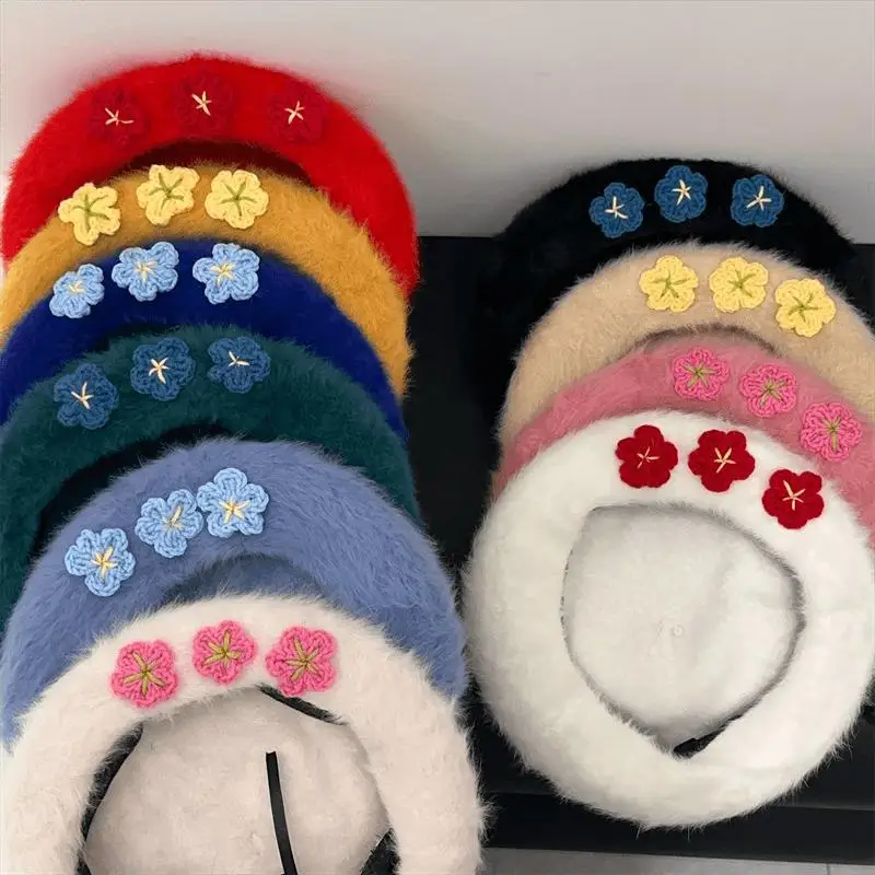 2023 New Flower Rabbit Hair Beret Women Autumn Winter Korean Japanese Plush Sweet Cute Painter Hat
2023 New Flower Rabbit Hair Beret Women Autumn Winter Korean Japanese Plush Sweet Cute Painter Hat