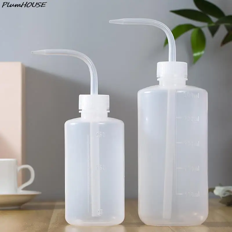 Succulent watering curved-mouth Pot 500ml thickened extruded plastic watering pot Cleaning bottle with graduated fertilizer
Succulent watering curved-mouth Pot 500ml thickened extruded plastic watering pot Cleaning bottle with graduated fertilizer