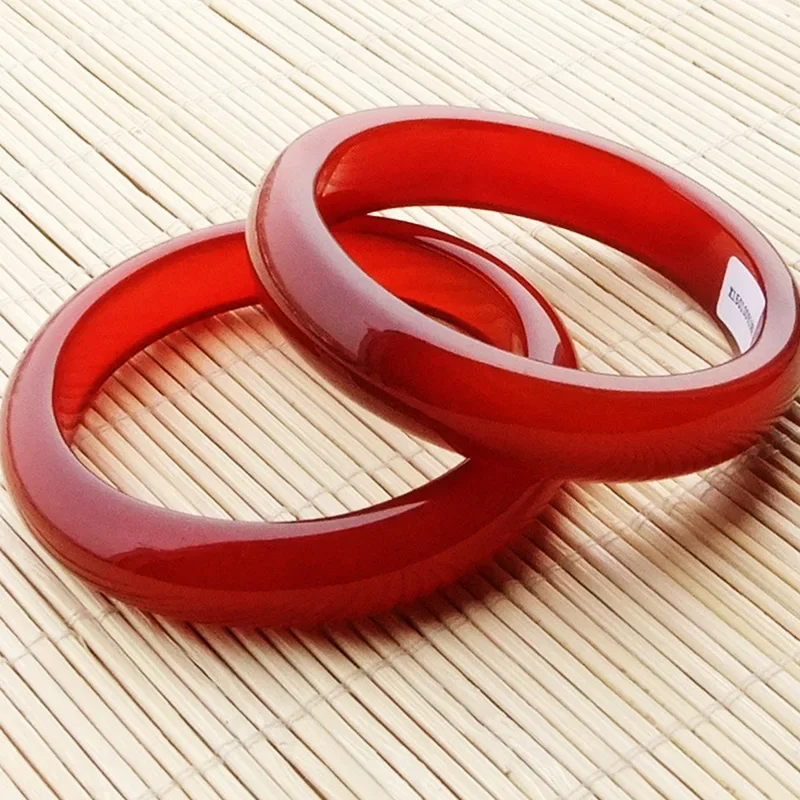 Brazilian Red Agate Bracelet High Quality Big Red Jade Chalcedony Chinese Red Jade Bangle Wealth Meaning Gift for Friend Jewelry
Brazilian Red Agate Bracelet High Quality Big Red Jade Chalcedony Chinese Red Jade Bangle Wealth Meaning Gift for Friend Jewelry