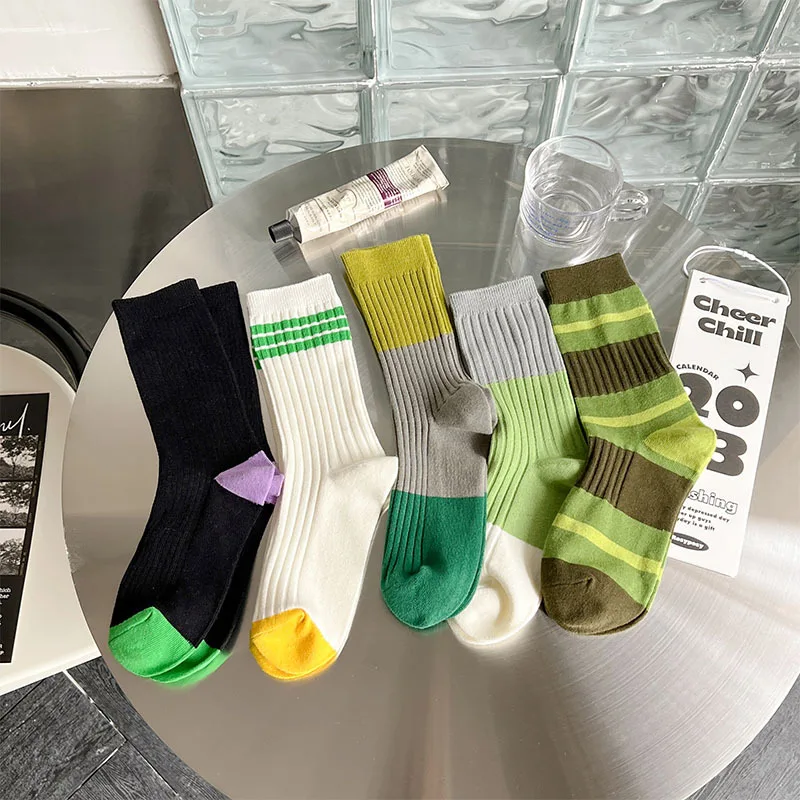 5 Pairs of Versatile Striped High Socks Women's Minimalist Warm Socks for Spring and Autumn Seasons Bright Color Blocking Styles
5 Pairs of Versatile Striped High Socks Women's Minimalist Warm Socks for Spring and Autumn Seasons Bright Color Blocking Styles