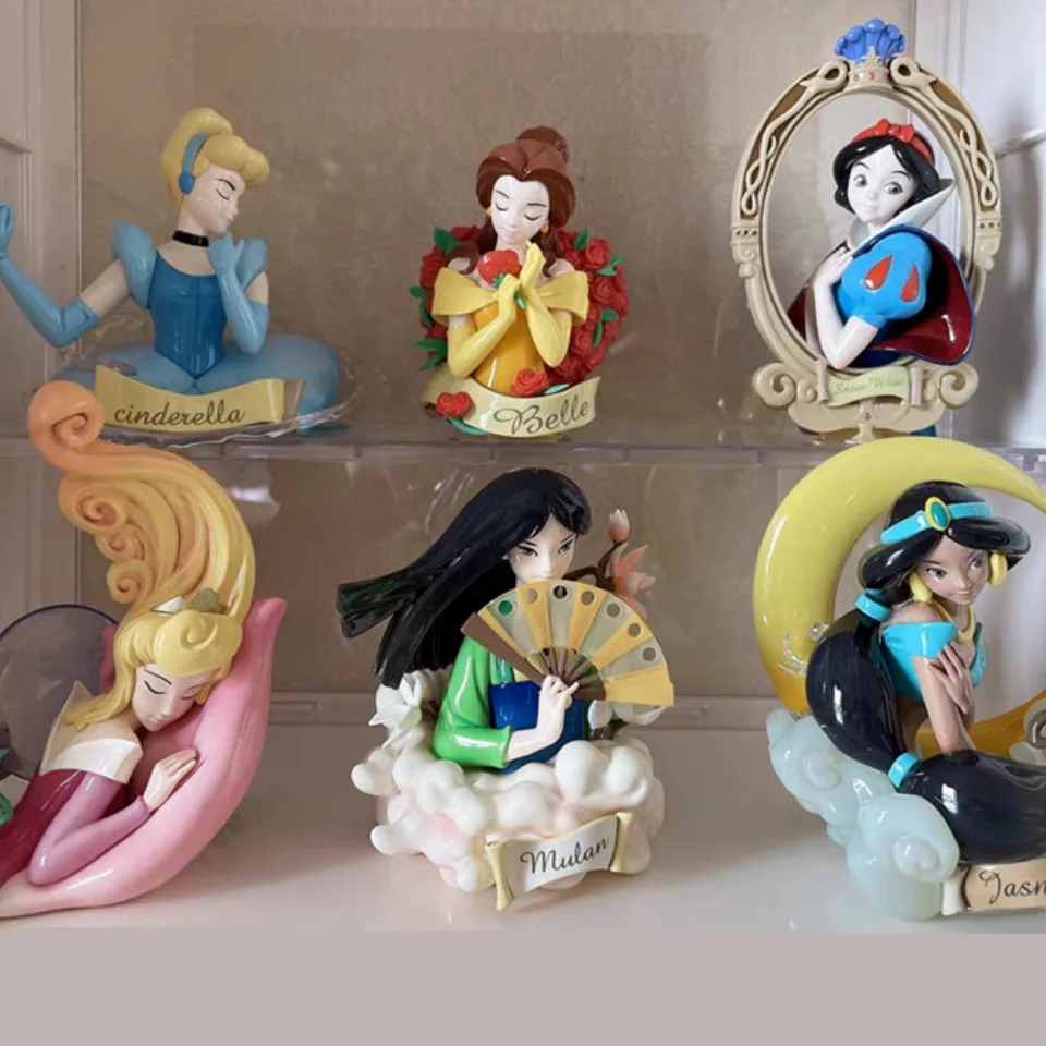 

New Original Disney Princess Art Bust Series Mystery Box Anime Action Figures Art Gallery Collection Decorate Statue Ornament