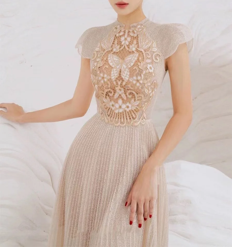 2023 Summer New In Butterfly Floral Hollow Out Embroidered Dress Vintage Flying Sleeve Mid-Calf Elegant Dating Party Dress
2023 Summer New In Butterfly Floral Hollow Out Embroidered Dress Vintage Flying Sleeve Mid-Calf Elegant Dating Party Dress