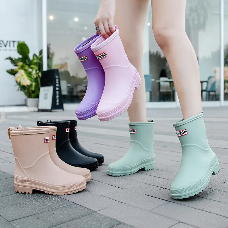 

Fashion Women's Rain Boots Mid-Tube Rain Boots PVC Thick-Soled Outer Wear Non-Slip Rubber Shoes Waterproof Outdoor Shoes 36-40