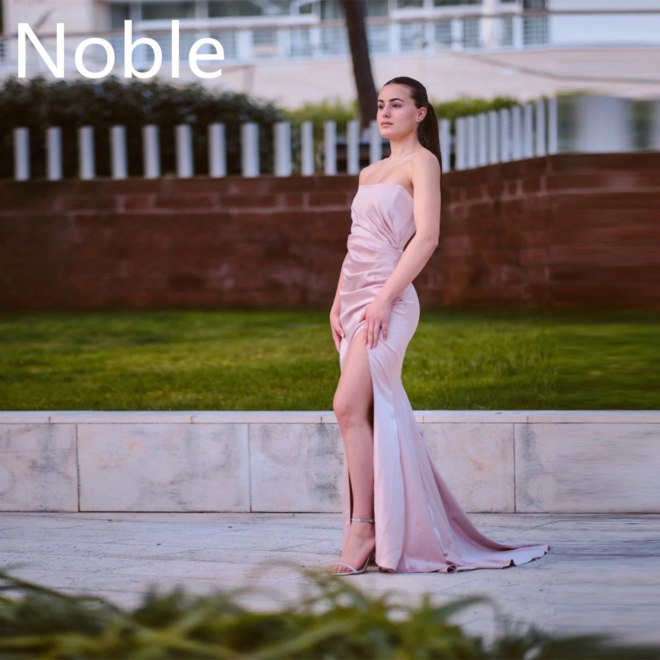 5Noble Prom Boat Neckline Gown Slit Skirt Club Backless Cocktail Sweep Train Formal Party Lady Ruched Evening Dress
5Noble Prom Boat Neckline Gown Slit Skirt Club Backless Cocktail Sweep Train Formal Party Lady Ruched Evening Dress