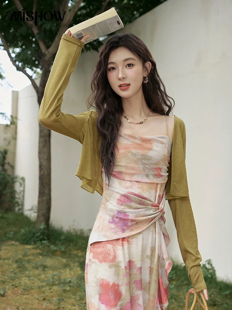MISHOW Rosemary French Vintage Floral Camisole Dress Solid Cardigan Separately 2024 Thin Coat Long Dresses Matching MXD25L1926
MISHOW Rosemary French Vintage Floral Camisole Dress Solid Cardigan Separately 2024 Thin Coat Long Dresses Matching MXD25L1926