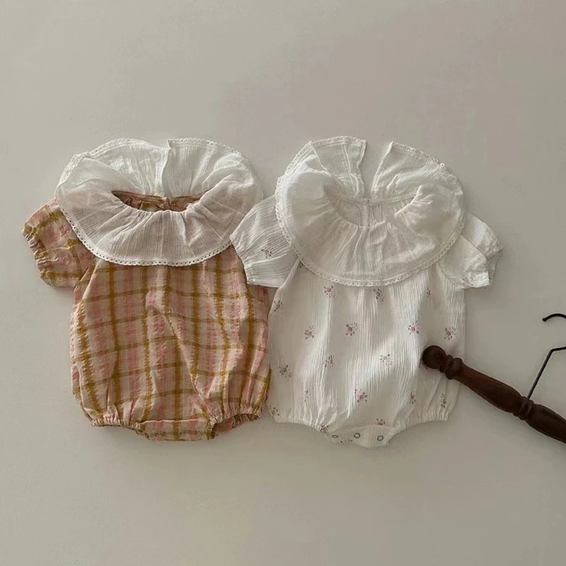 2023 Summer Baby Cute Cool Plaid Lotus Leaf Collar Bodysuit Short Sleeve Toddler Infant Girls Floral Print Jumpsuit One Piece
2023 Summer Baby Cute Cool Plaid Lotus Leaf Collar Bodysuit Short Sleeve Toddler Infant Girls Floral Print Jumpsuit One Piece