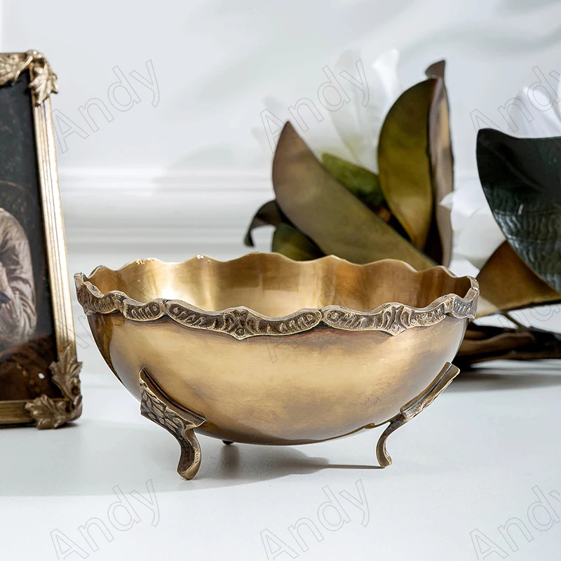 Handmade Brass Storage Tray European Living Room Desktop Fruit Tray Bedroom Jewelry Organizer Modern Relief Lace Home Decoration
Handmade Brass Storage Tray European Living Room Desktop Fruit Tray Bedroom Jewelry Organizer Modern Relief Lace Home Decoration