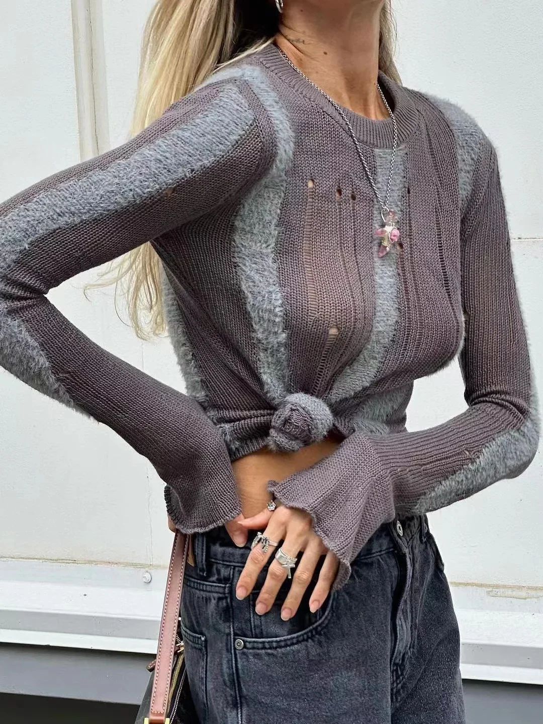 2023 Autumn Fashion Knit Stripped O-neck Pullover For Women Winter Long Flare Sleeve Slim Fit Inner Sweater Fashion Streetwear
2023 Autumn Fashion Knit Stripped O-neck Pullover For Women Winter Long Flare Sleeve Slim Fit Inner Sweater Fashion Streetwear